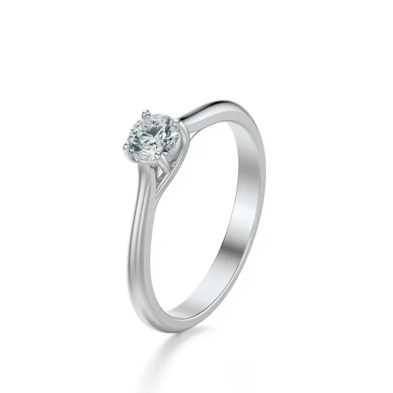 Pierścionek zaręczynowy z brylantem